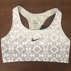 Nike Pro Sports Bra